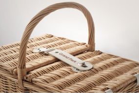 Picknickkorb aus Korbweide als Werbeartikel