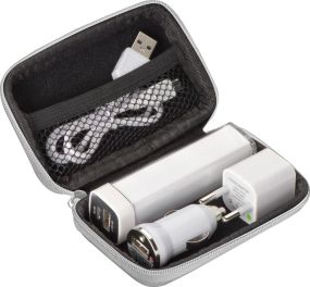 Travel Set Powerbank, EU-Stecker und USB Ladegerät als Werbeartikel