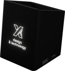 SCX.design O11 antibakterieller Stifthalter mit doppeltem USB-Ausgang und Leuchtlogo als Werbeartikel
