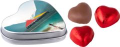 Herzförmige Dose mit Schokolade als Werbeartikel